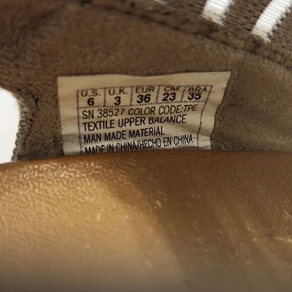 SKECHERS LUXE FOAM WOMEN’S BEVERLEY SHEER GLOW WEDGE SANDAL - Picture 12 of 16